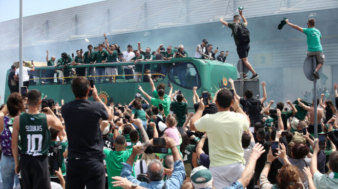 φιέστα-στο-οακα-για-τους-πρωταθλητές-ε-563045338