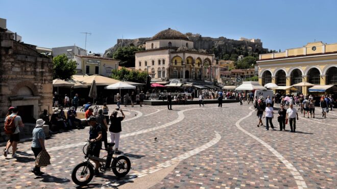 καιρός-ανοδος-της-θερμοκρασίας-από-αύ-563050489