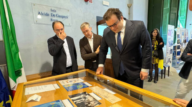 eπίσκεψη-κυρ-πιερρακάκη-στη-φλωρεντία-563019196