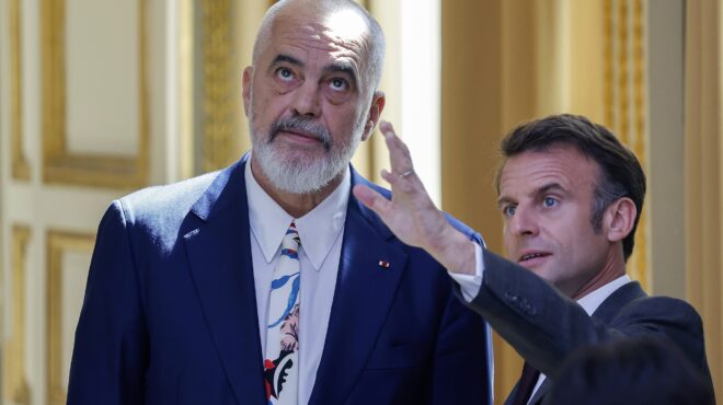 σύννεφα-ξανά-στον-βαλκανικό-ορίζοντα-563010226