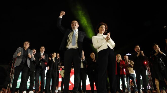 εμπρηστής-με-αφανείς-σπόνσορες-563031253