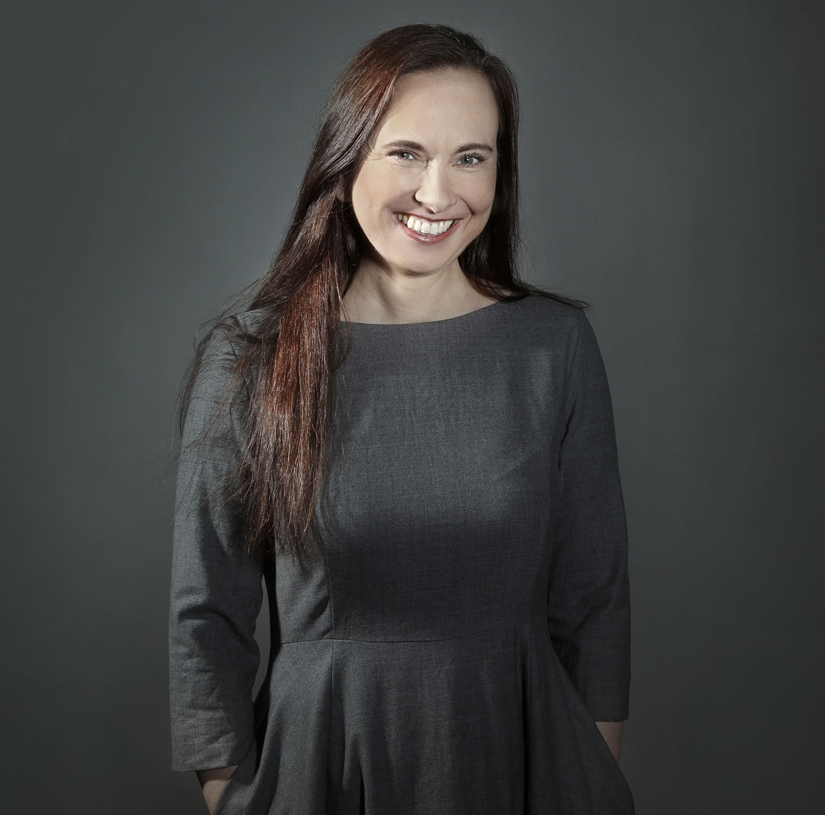 Ιρσα Σιγκουρδαντότιρ: Η «βασίλισσα» του σκότους – Η συγγραφέας που θέλει να ονειρεύεται εφιάλτες-1