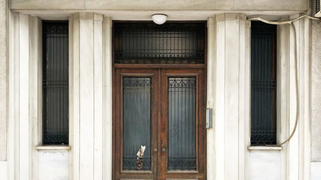 στην-οδό-ζαλοκώστα-ιστορία-και-φιλοξε-563014870