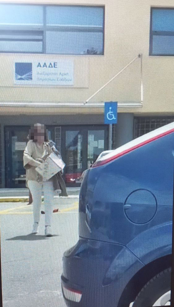 Χαλκίδα: Προφυλακίστηκε η διευθύντρια της ΔΟΥ – Τι ισχυρίστηκε στην απολογία της-1