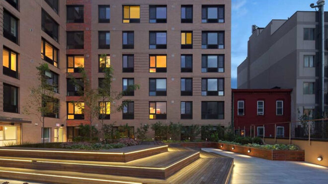 ομογενής-επιχειρηματίας-επενδύει-στo-563014681