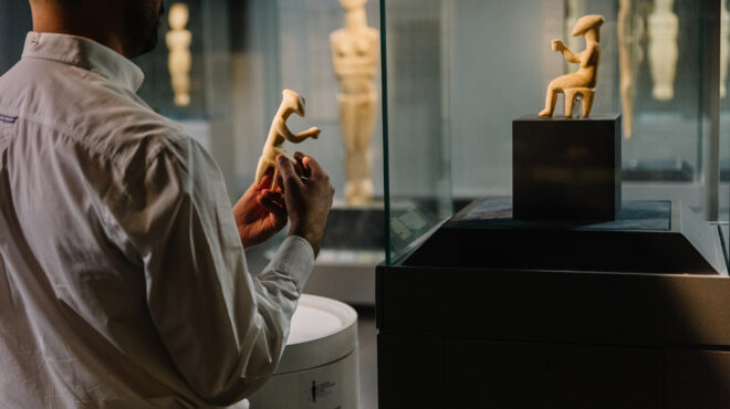 το-μουσείο-κυκλαδικής-τέχνης-συμμετέ-563016853