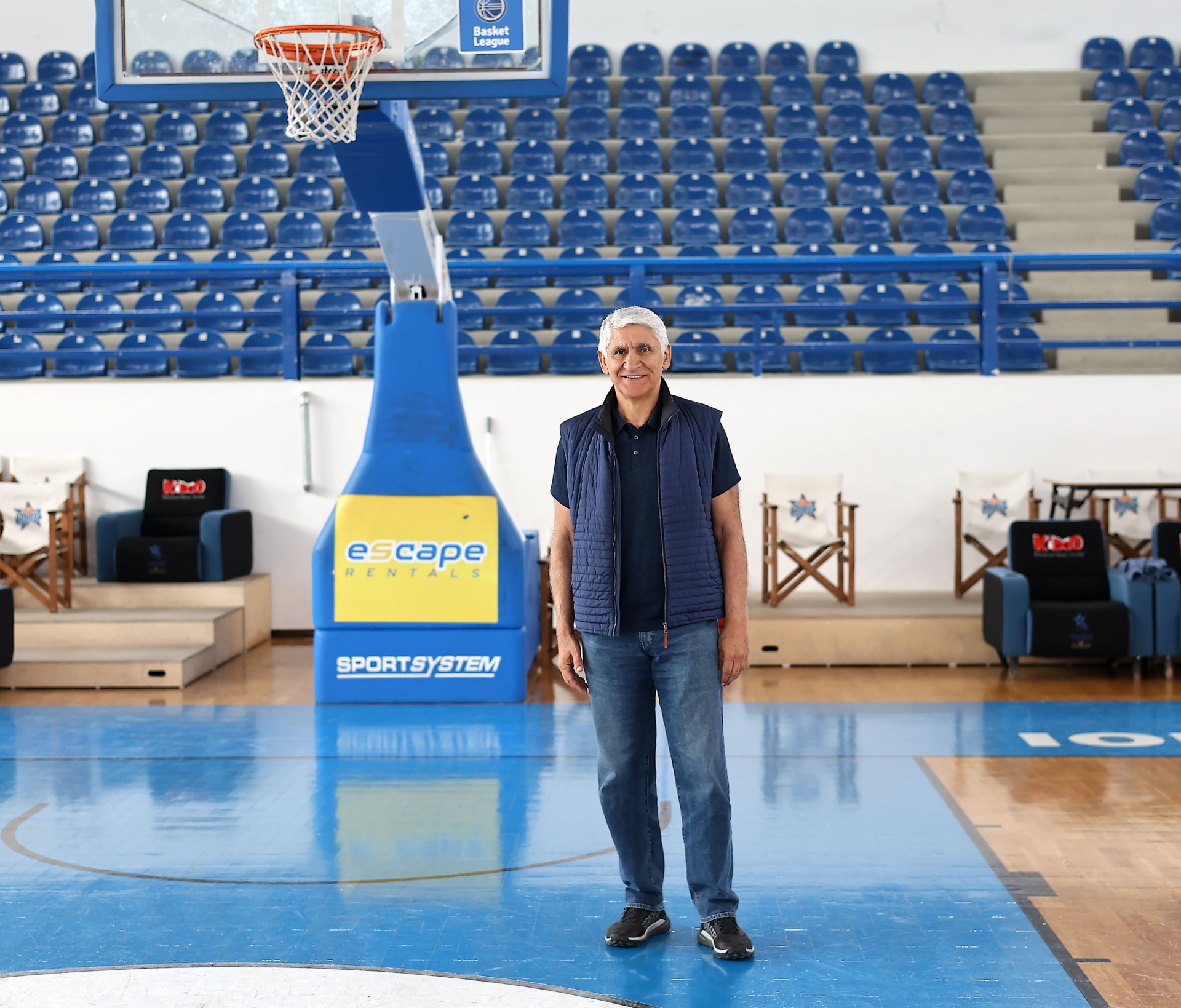 Νίκαια: Μία γειτονιά παλαιάς κοπής-8