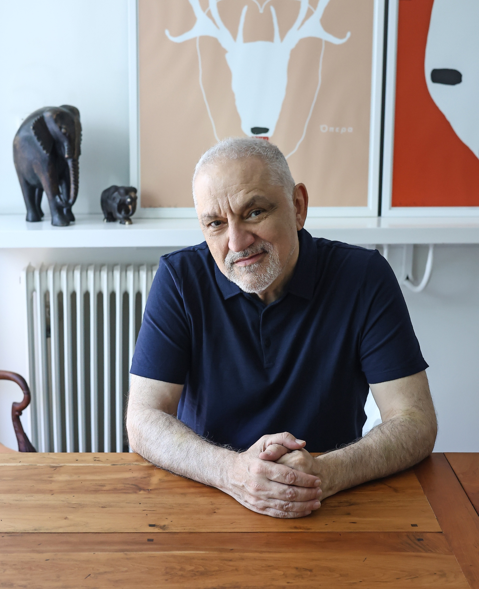 Νίκος Πορτοκάλογλου στην «Κ»: «Οσο περνάνε τα χρόνια, αισθάνομαι και πιο τυχερός που ζω στην Ελλάδα»-3