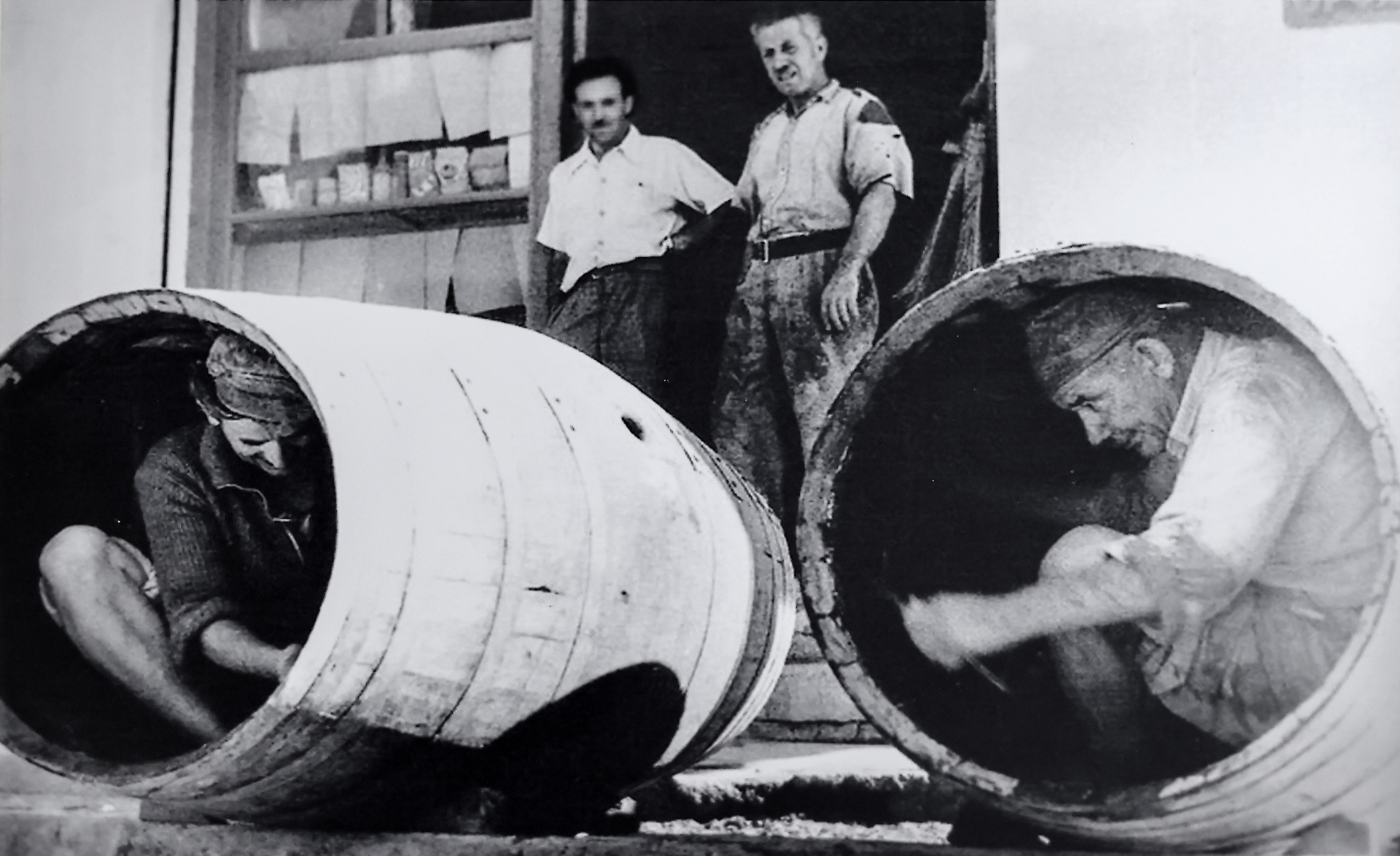 Νίκαια: Μία γειτονιά παλαιάς κοπής-18