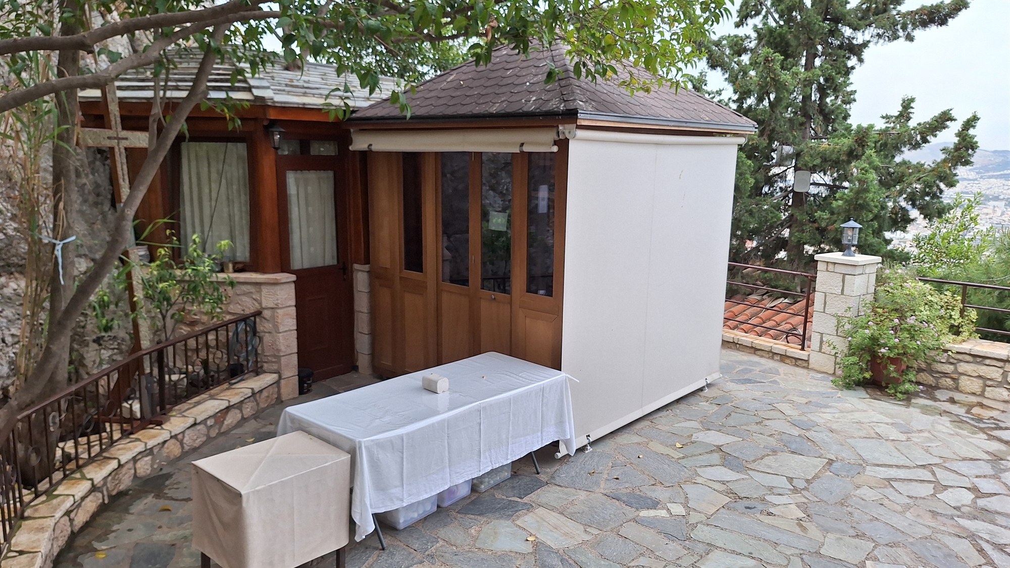 Τα πολεοδομικά «θαύματα» των Αγίων Ισιδώρων-2