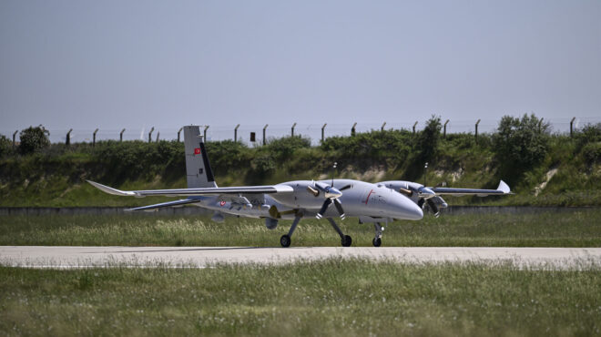 νέο-τουρκικό-φάλτσο-με-το-ucav-akinci-563016415