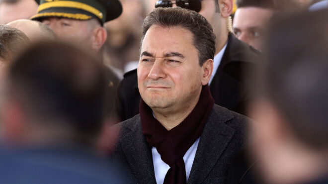 θεωρείο-ποιοι-πήγαν-στον-μπαμπατζάν-563035027