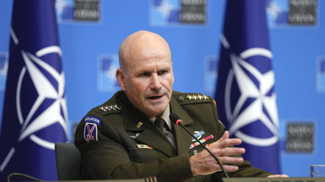 ανώτατος-διοικητής-νατο-η-ρωσία-δεν-θ-563028541