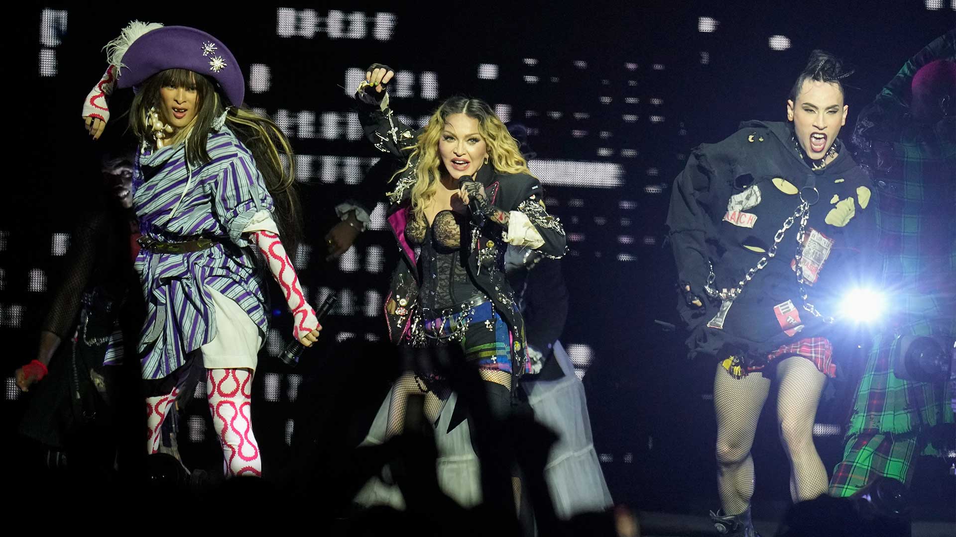 Ακούγοντας τα ακυκλοφόρητα διαμάντια της Μαντόνα-1