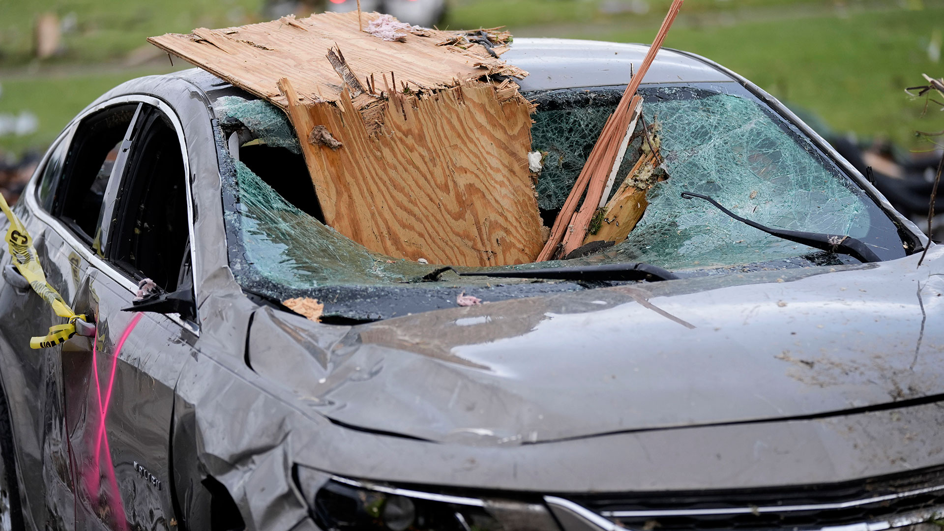 ΗΠΑ: Τουλάχιστον 5 νεκροί μετά το πέρασμα ανεμοστρόβιλου-3