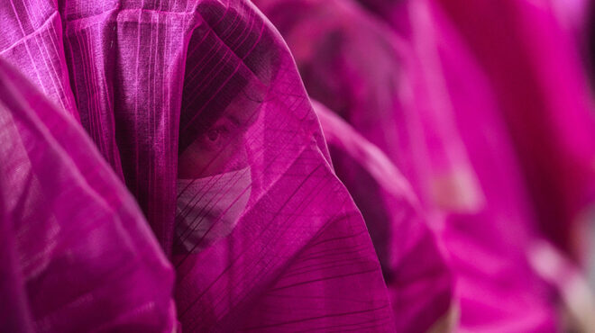 μαζική-ευτυχία-563039953