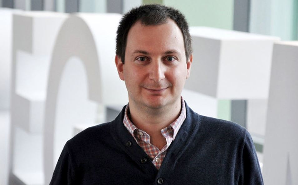 Χρήστος Κυρατσούς: Ο Ελληνας πίσω από την  επαναστατική θεραπεία κατά της κώφωσης-3