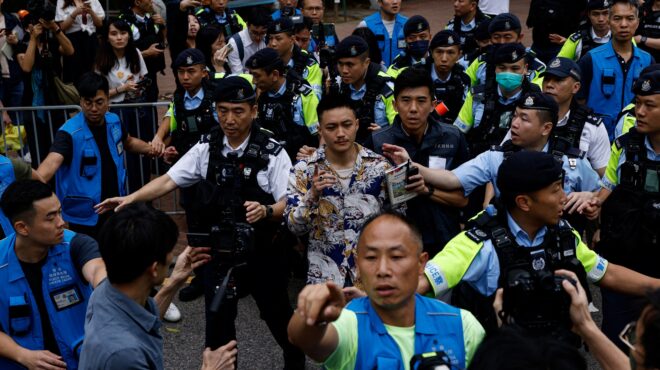 το-χονγκ-κονγκ-αποχαιρετά-τη-δημοκρατ-563050618