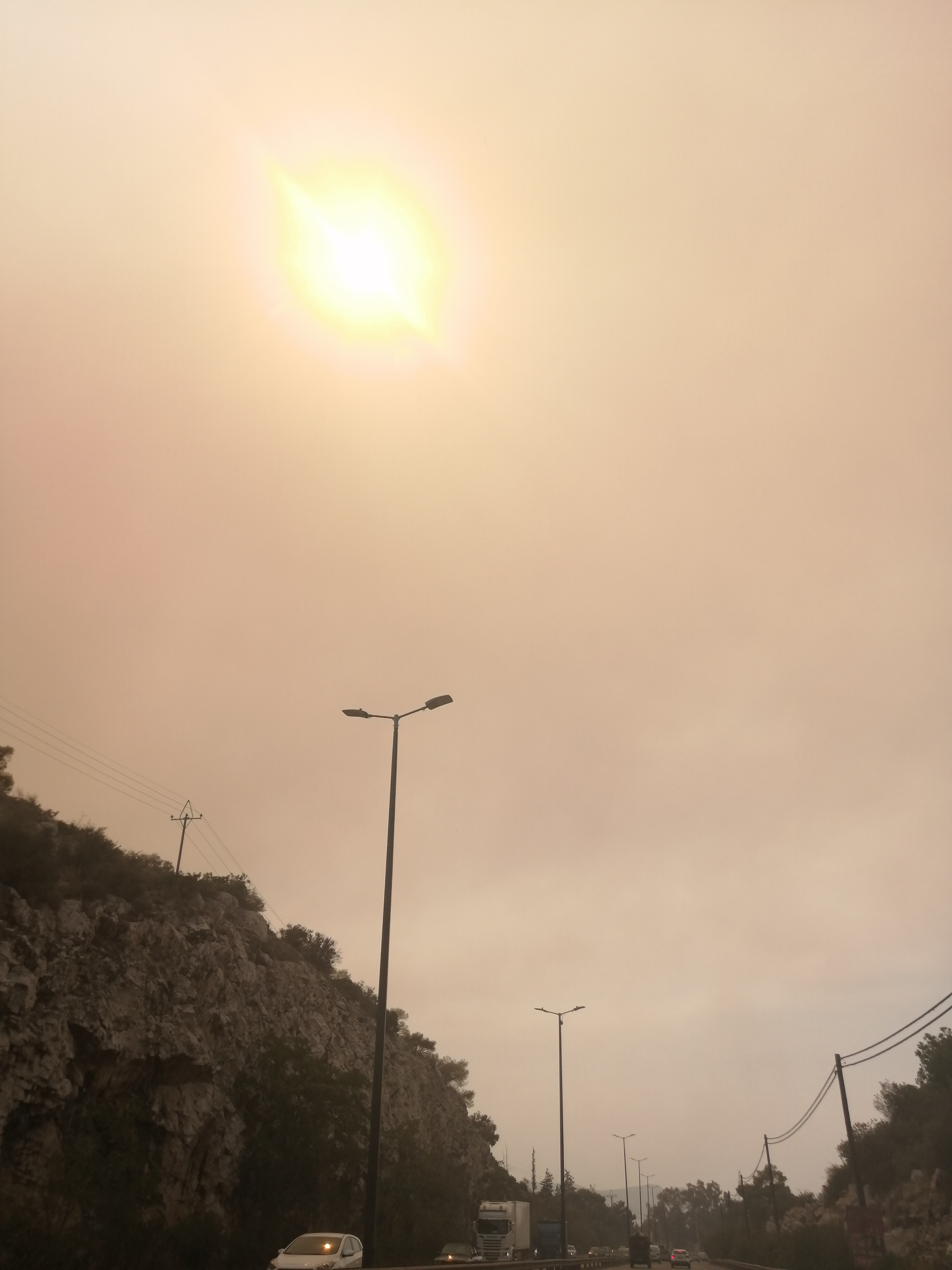 Τοξικό «κοκτέιλ» ρύπων και σκόνης πάνω από την Αθήνα-2