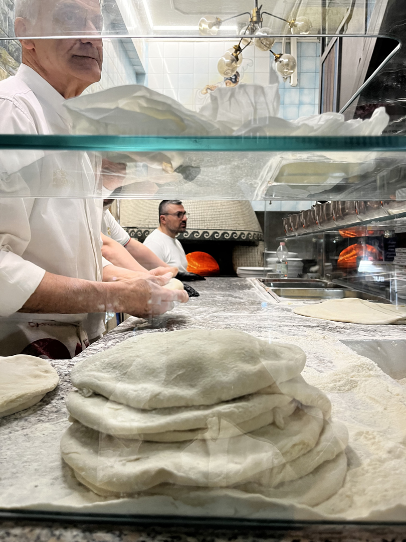 Η καλύτερη πίτσα της Νάπολης, που πιθανότατα δεν θα φάτε-2