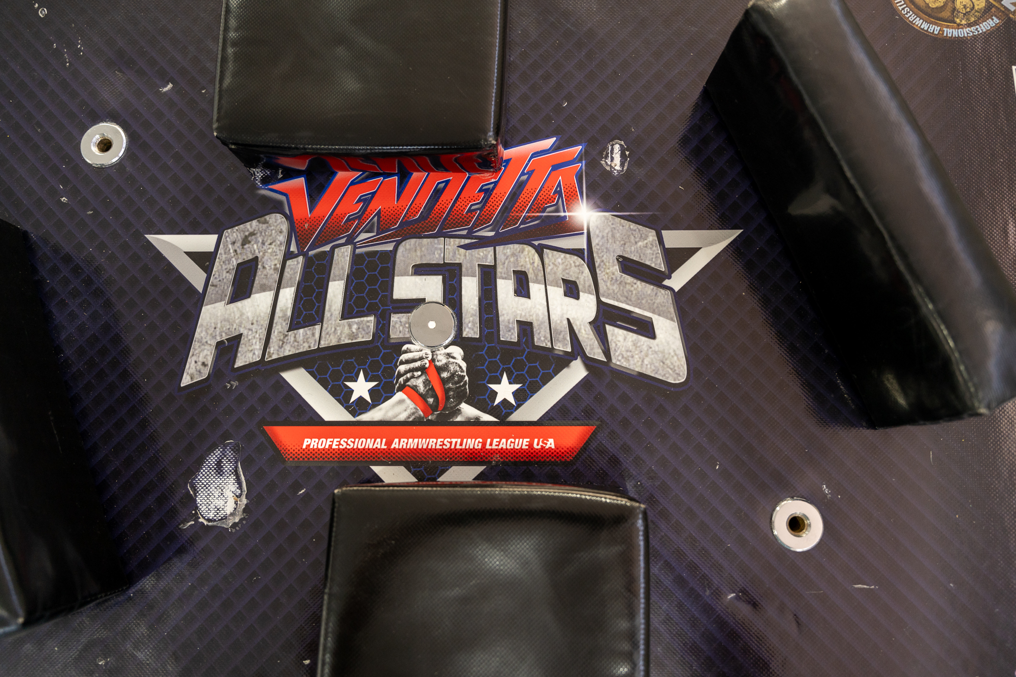 Οι χειροπαλαιστές του Ασπροπύργου-14