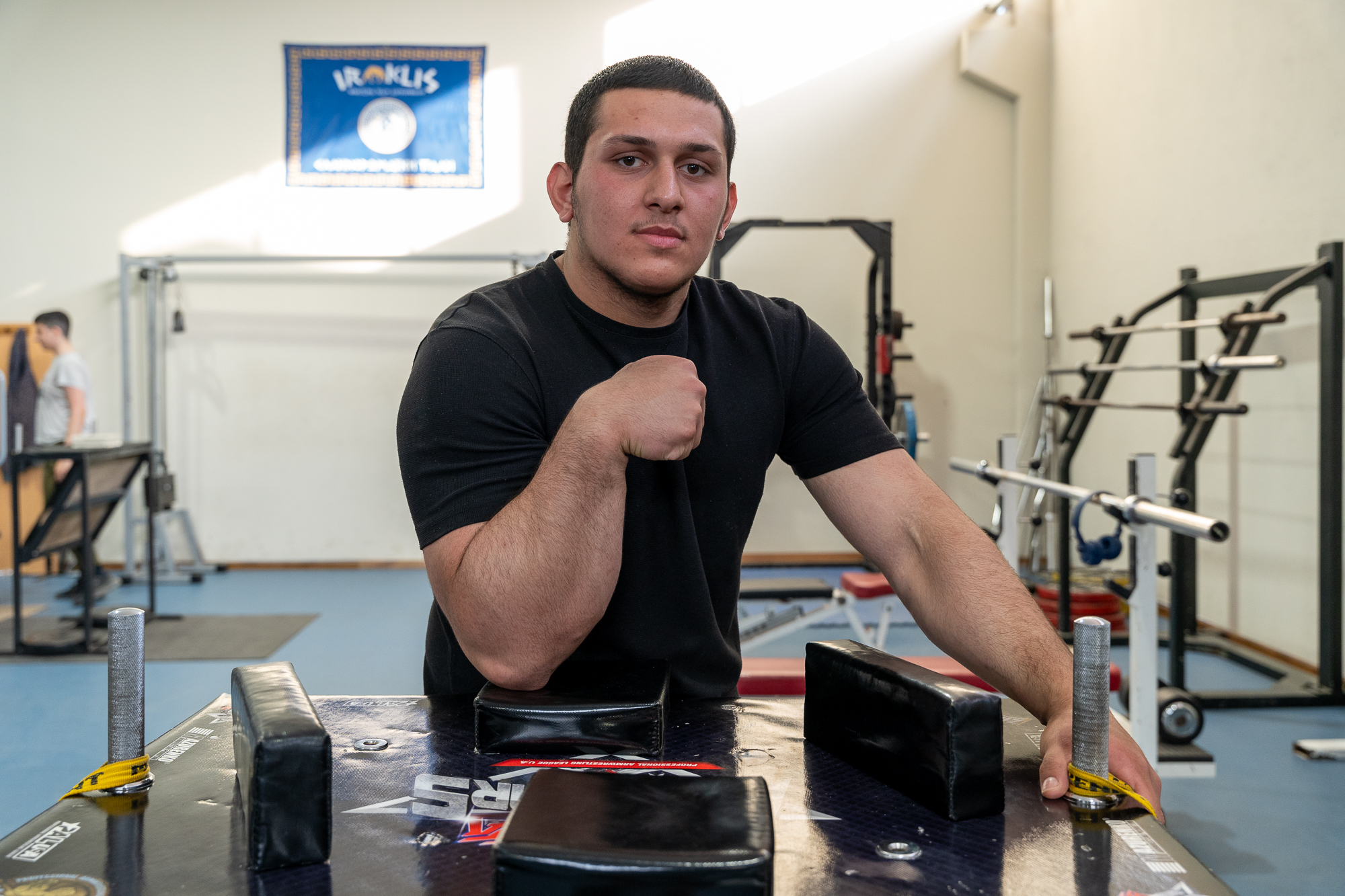 Οι χειροπαλαιστές του Ασπροπύργου-5