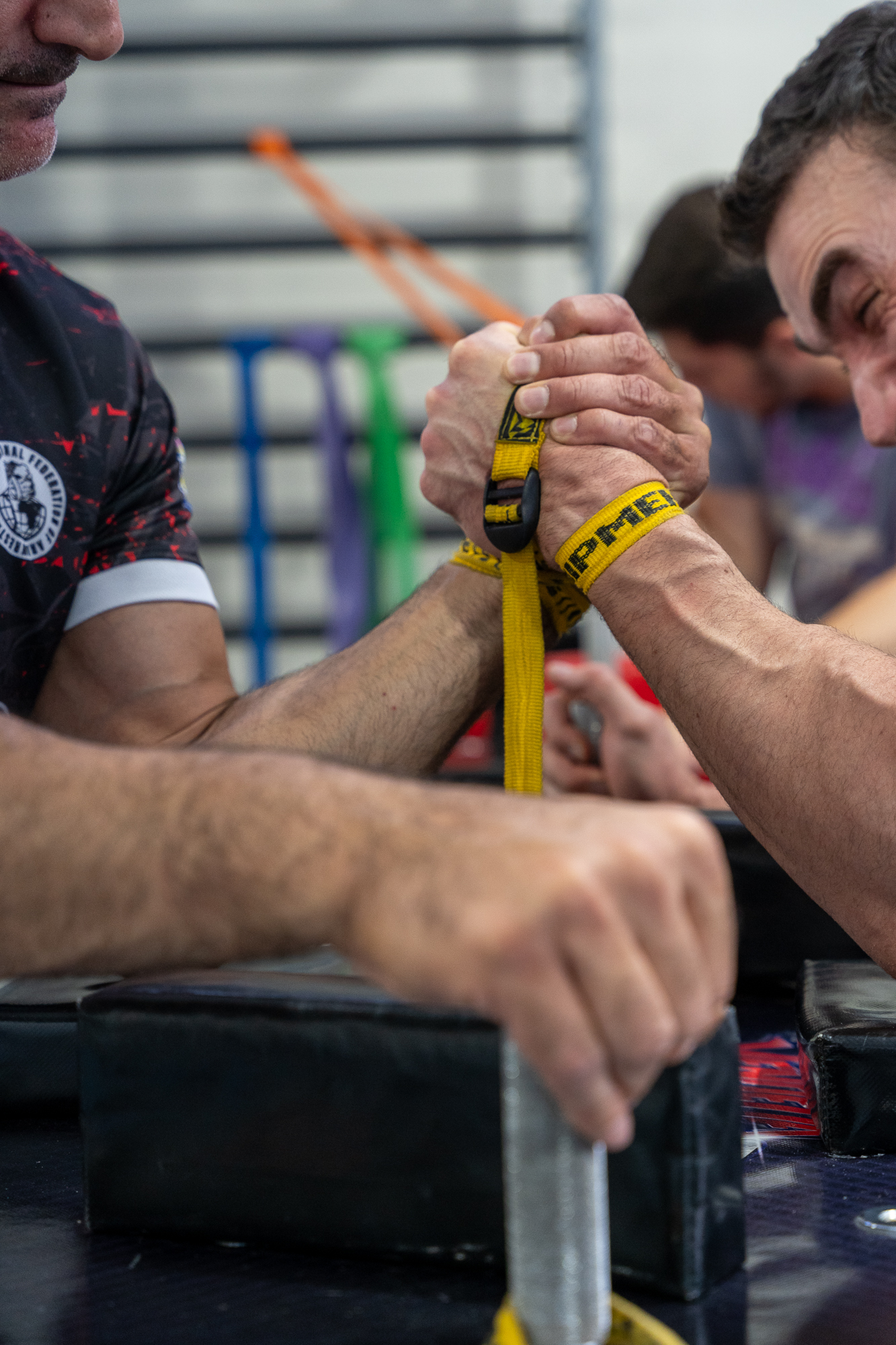 Οι χειροπαλαιστές του Ασπροπύργου-11