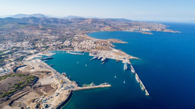 οκτώ-επενδυτικά-σχήματα-ερίζουν-για-τ-563051599