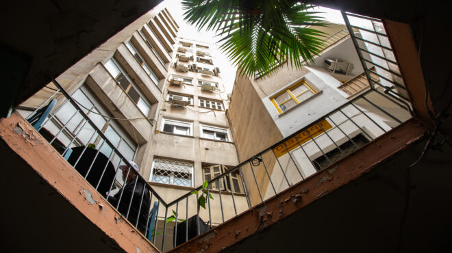 από-στοά-σε-στοά-στο-περιοδικό-κ-τη-563018524