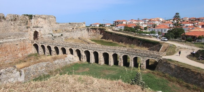 ΥΠΠΟ: Δρομολογούνται έργα προστασίας και αποκατάστασης του Κάστρου της Μεθώνης-2