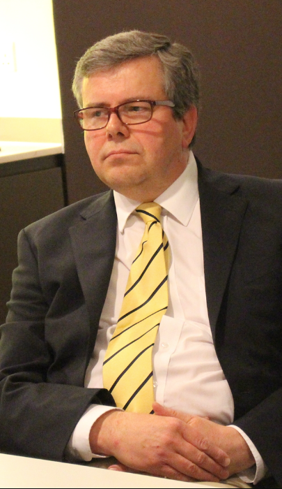 Κέβιν Φέδερστοουν: Τι θα άλλαζε για την Ελλάδα με μια κυβέρνηση Στάρμερ-1