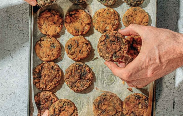 μαραθοκεφτέδες-light-με-σπανάκι-και-κατσι-563049070