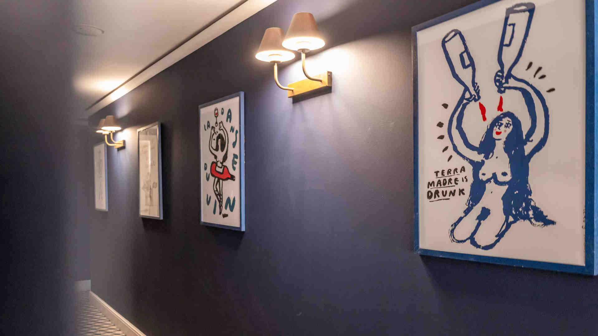 Τίφαννυς x 1905: Μπήκαμε πρώτοι στο μαγαζί της Θεσσαλονίκης που συζητιέται πριν ανοίξει-5