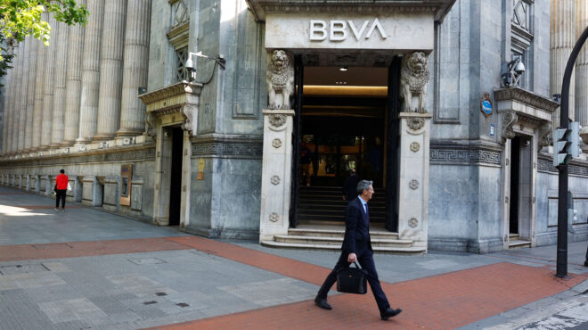 συνεχίζεται-η-μάχη-της-bbva-για-εξαγορά-τη-563039203