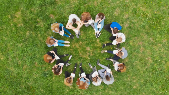κριτικοί-και-κριτική-των-social-media-563021302