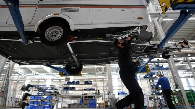 θολώνει-η-εικόνα-των-εργατικών-γερμαν-563031022