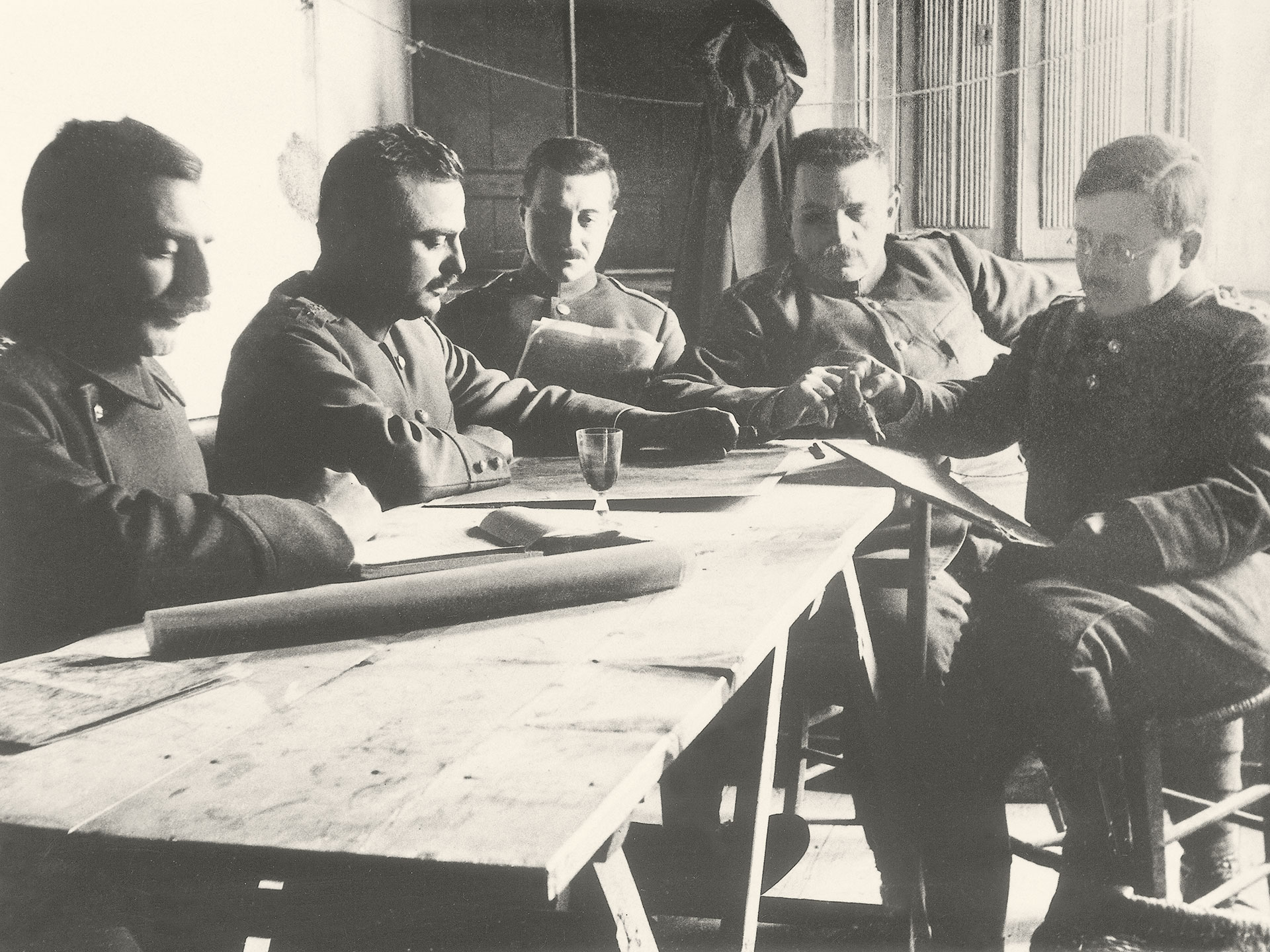 Βίκτωρ Δούσμανης – Στην υπηρεσία του έθνους και του βασιλιά-2