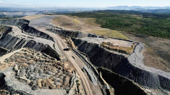 ο-έξυπνος-γάμος-μόσχας-και-πεκίνου-π-563037187