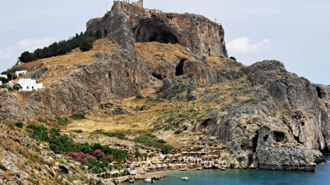 ρόδος-τελεσίγραφο-για-τις-παράνομες-ξ-563016490