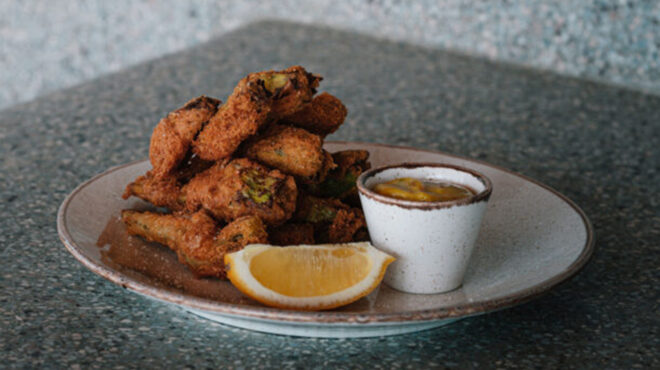 αγκινάρες-σε-κουρκούτι-καλαμποκάλευ-563046664