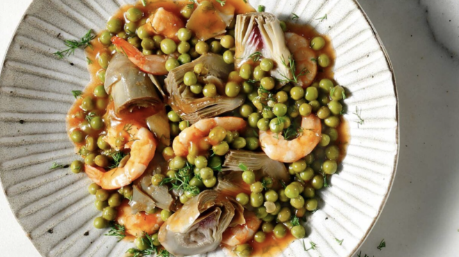 αρακάς-με-αγκινάρες-και-γαρίδες-563024482