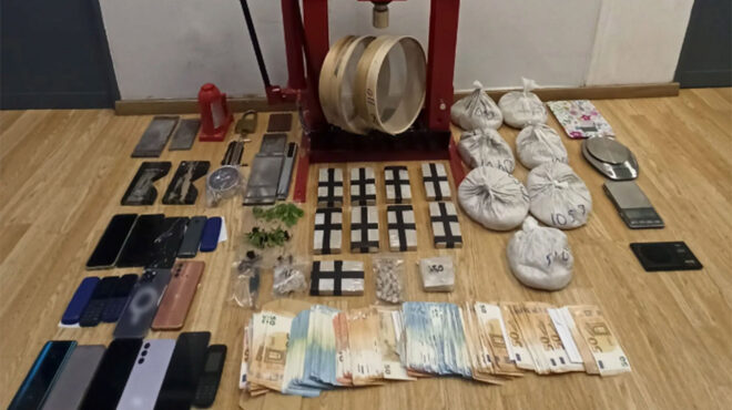 εξαρθρώθηκε-οργάνωση-διακίνησης-ηρω-563030395