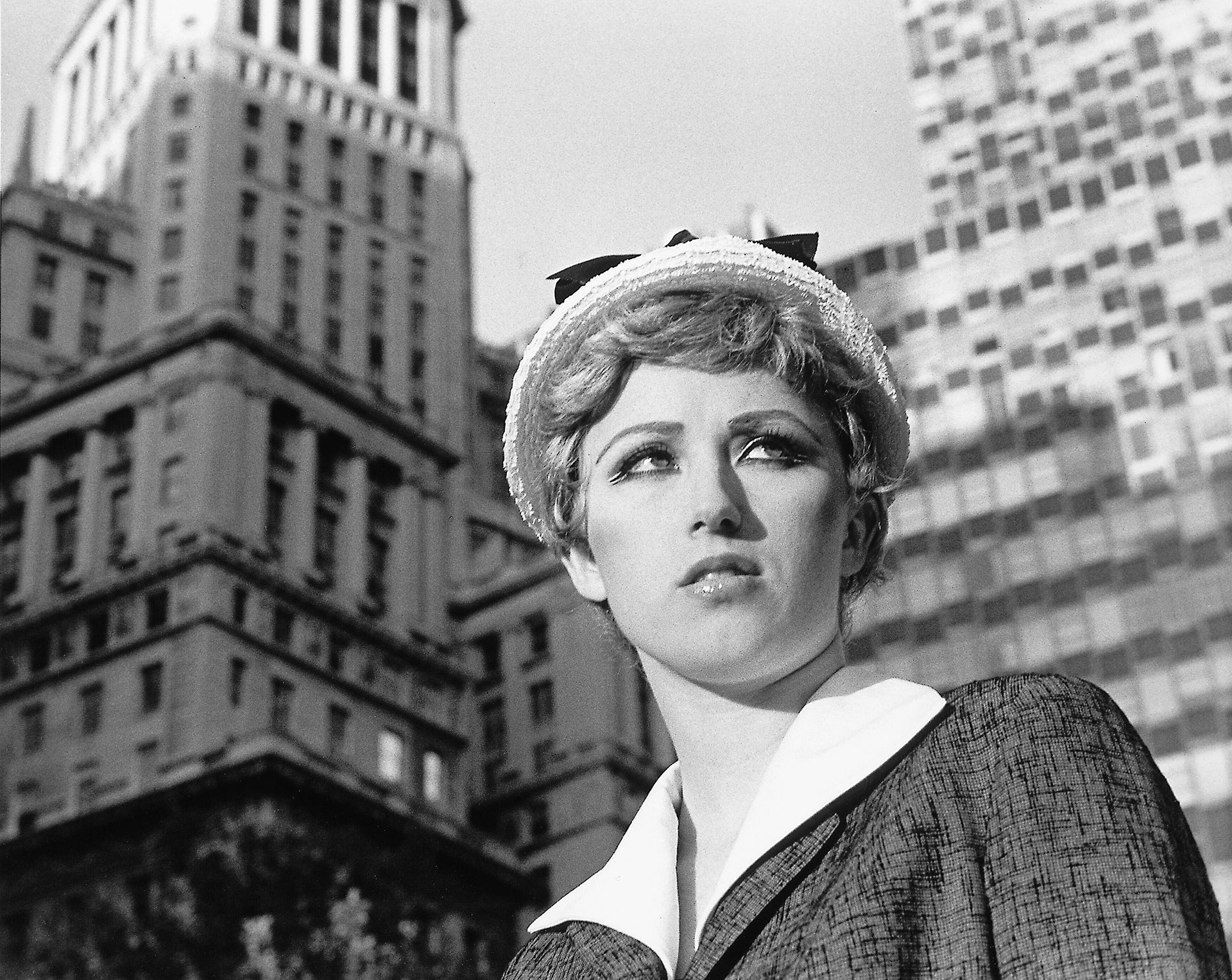 Σίντι Σέρμαν: Η πρώτη ελληνική έκθεση της φωτογράφου με τα χίλια πρόσωπα-2