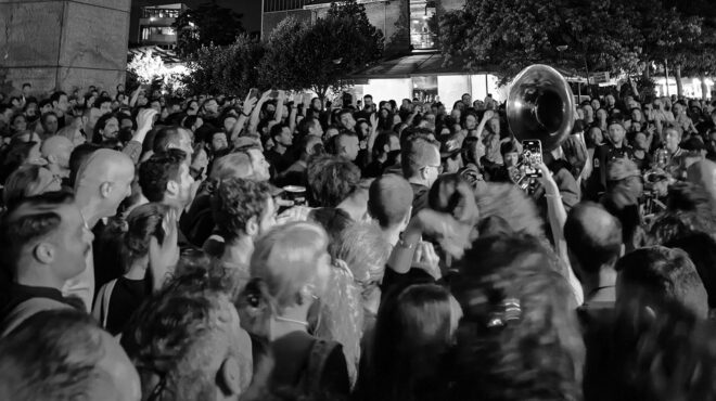 to-soundtrack-της-αθήνας-φτιαγμένο-με-ήχους-της-πό-563051455