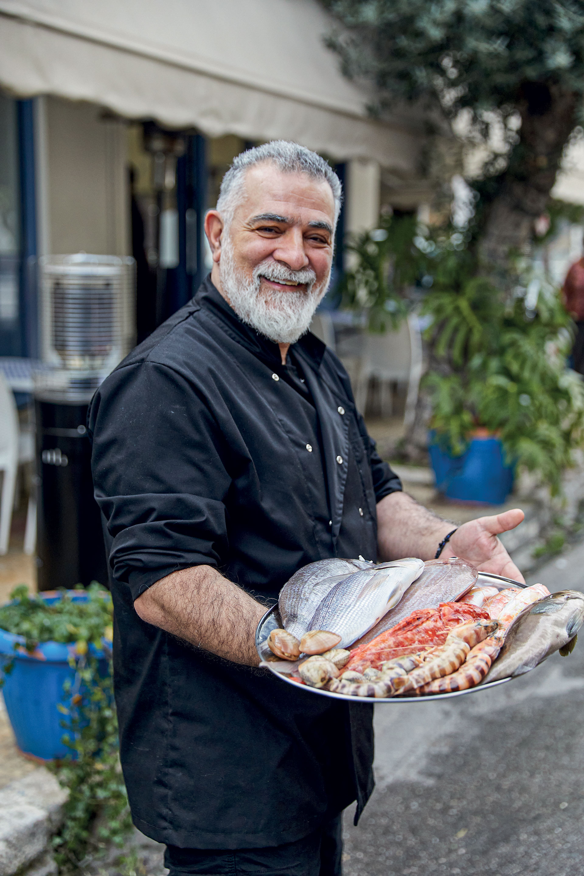 Στον Κορυδαλλό, για πεντανόστιμους θαλασσινούς μεζέδες-1