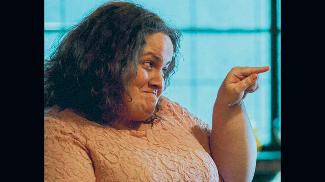 home-cinema-μία-γυναίκα-με-εμμονή-και-μία-που-δ-563011726