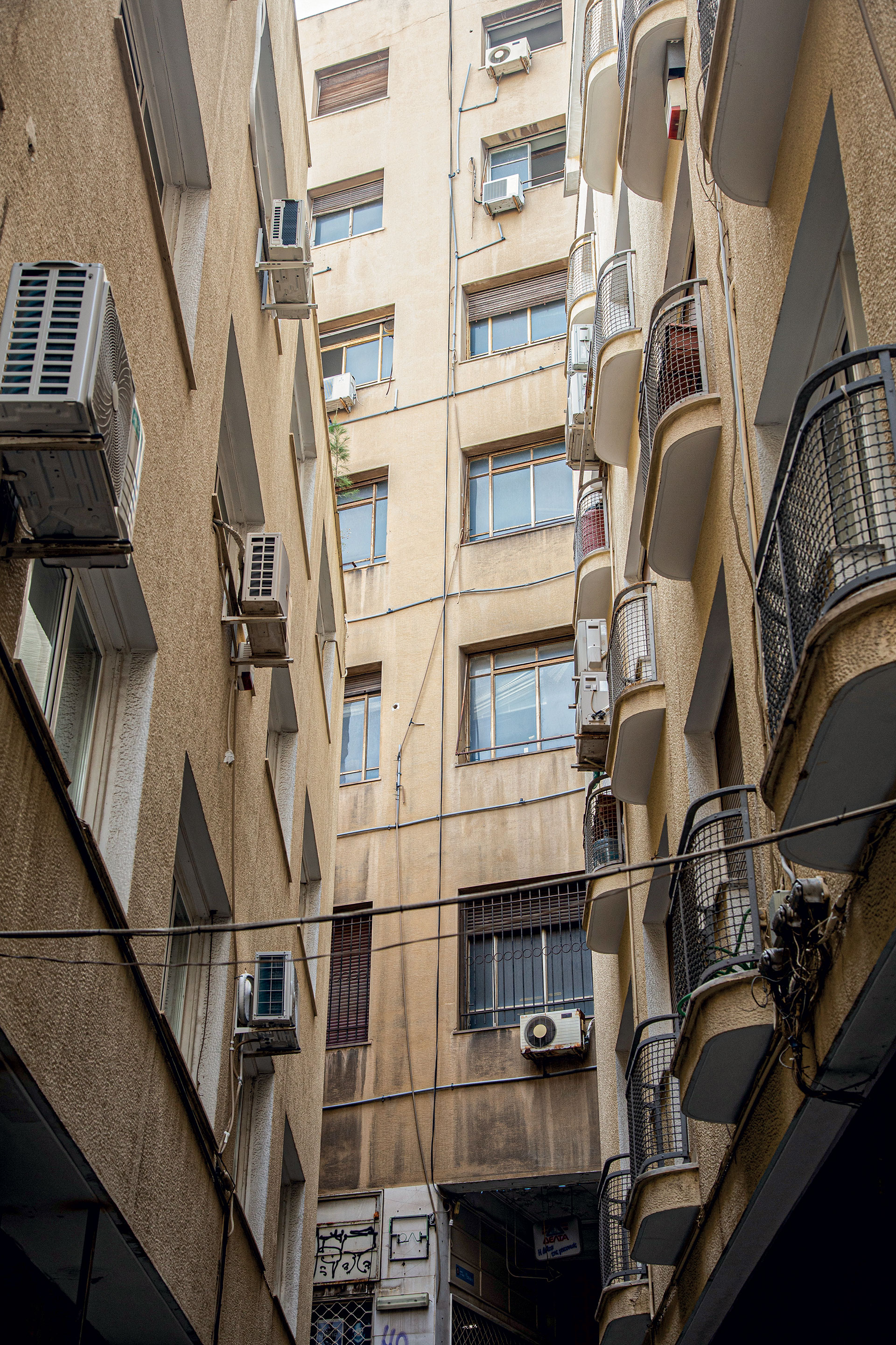 Οι στοές της Αθήνας αποκαλύπτουν τα μυστικά τους-2