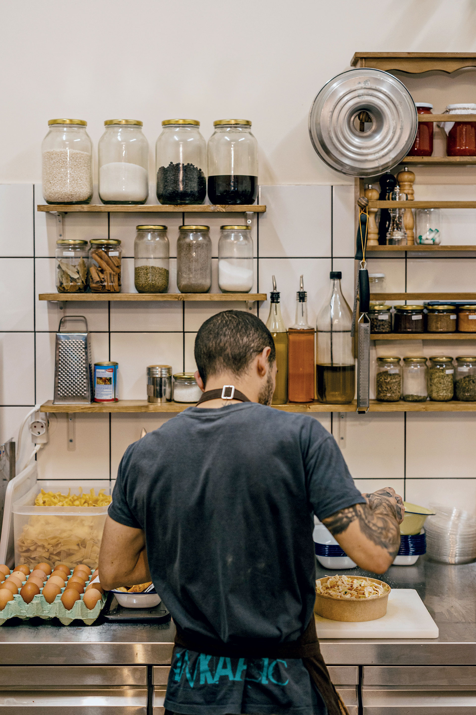 Στα καλύτερα νέα μαγειρεία της Αθήνας για λαχταριστό, προσιτό φαγητό-2
