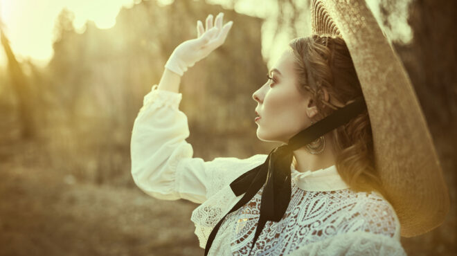 κόσμημα-της-βικτωριανής-εποχής-563011744