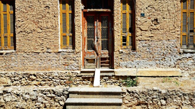 το-μικρό-σπίτι-δίπλα-στο-ποτάμι-563020786